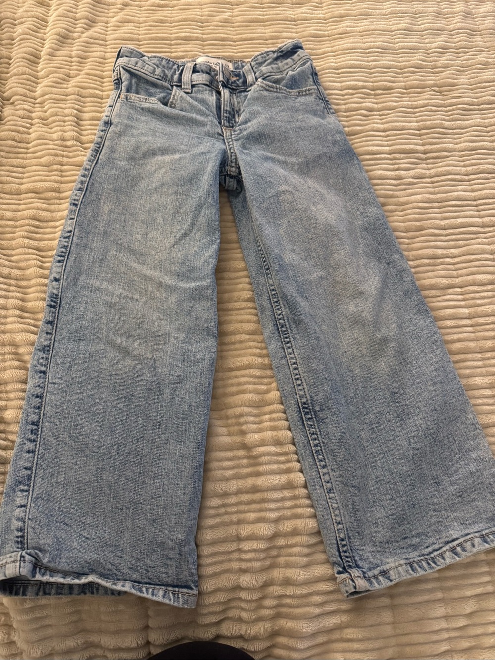 Abercrombie & Fitch Light Blue Wide-Leg Kids Jeans 7/8 SHORT